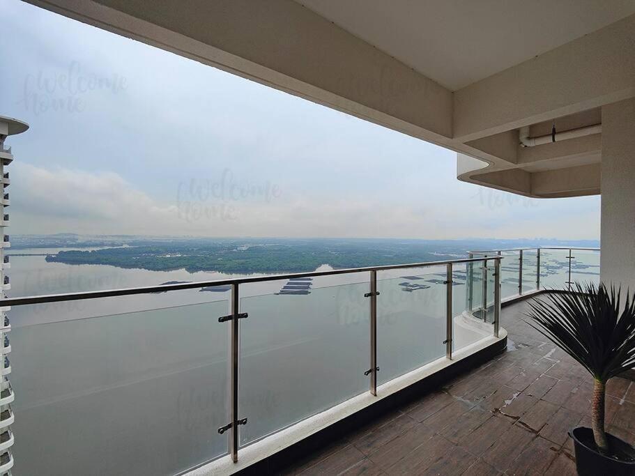 Bay Laurel, Country Garden Danga Bay Homestay By Welcome Home Johor Bahru Luaran gambar