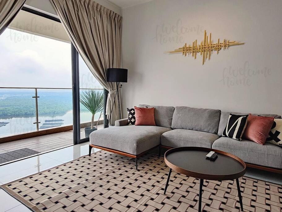 Bay Laurel, Country Garden Danga Bay Homestay By Welcome Home Johor Bahru Luaran gambar