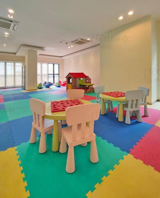 Bay Laurel, Country Garden Danga Bay Homestay By Welcome Home Johor Bahru Luaran gambar